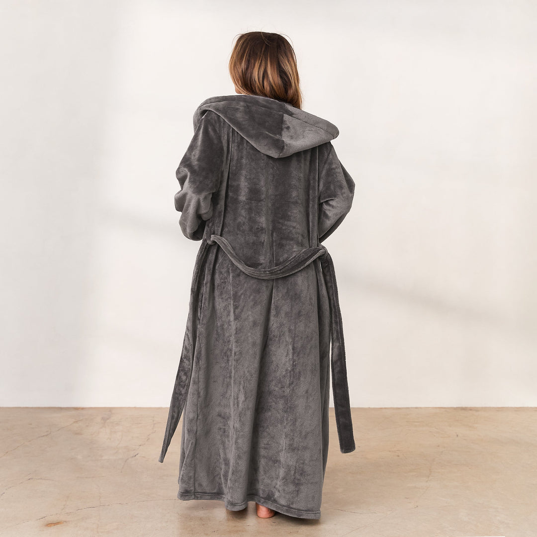 Ezara | The Cloud Embrace Robe