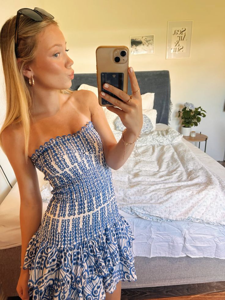 Ezara | Cerys Ruffle Mini Dress