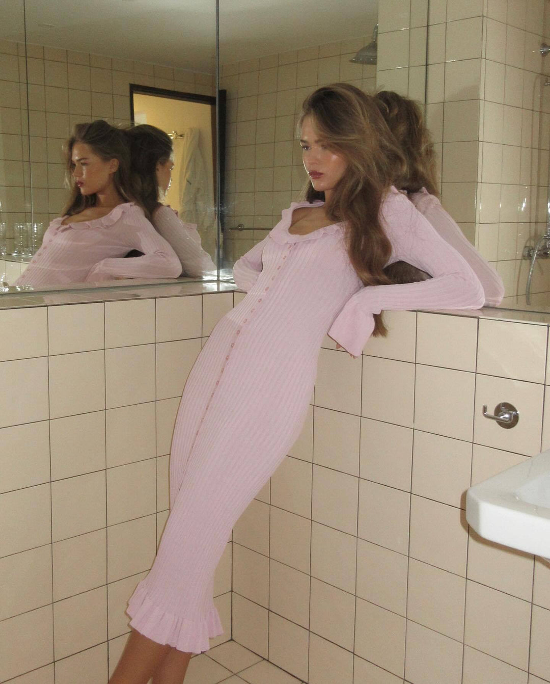 Ezara | Neoma Casual Long Sleeved Midi Dress