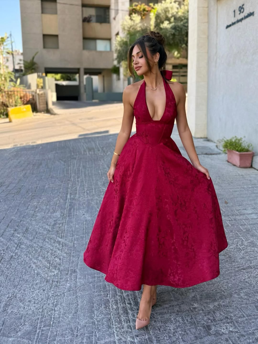 Ezara | Esmeralda Halter Sleeveless Midi Dress