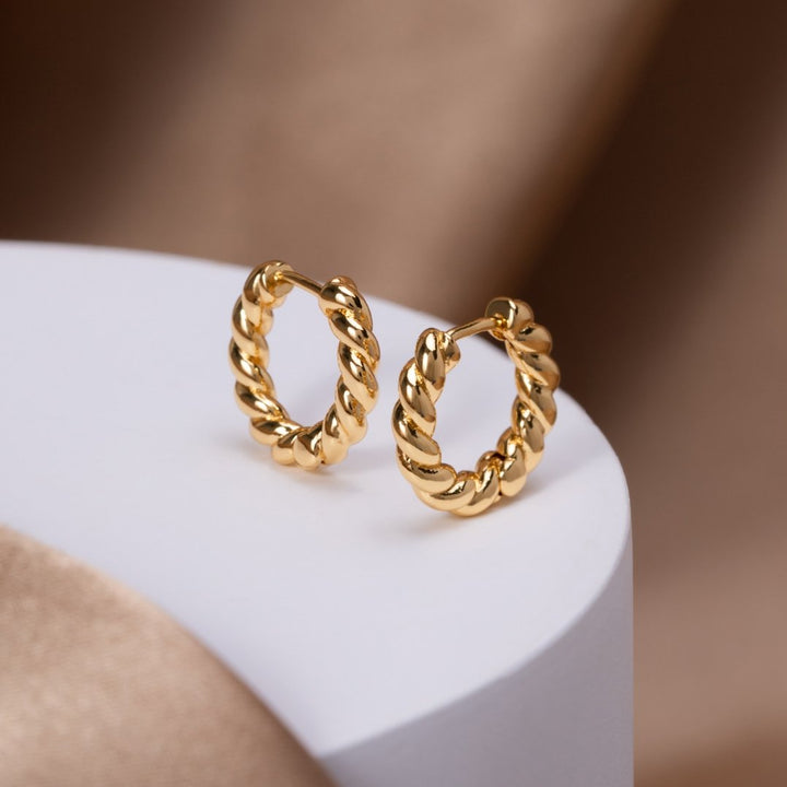 L&A | Amara Gold Twist Hoop Earrings