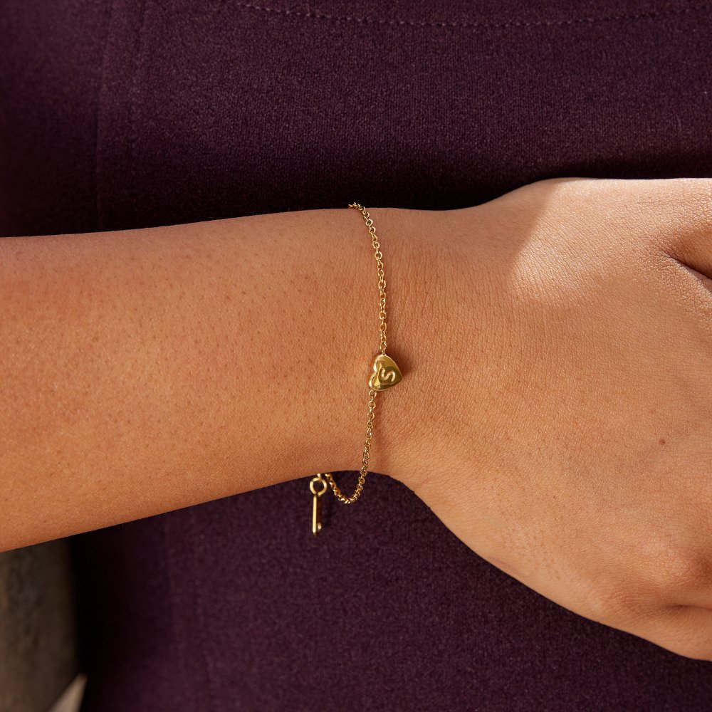L&A | Amara Letter Heart Bracelet
