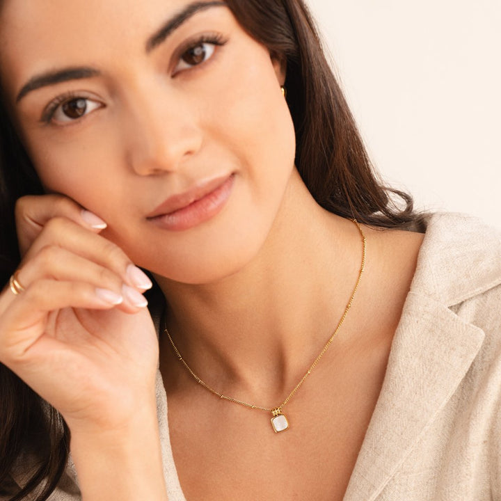 L&A | Lucia Lumière Shell Necklace