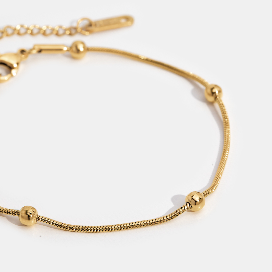 L&A | Luna Gold Bead Bracelet