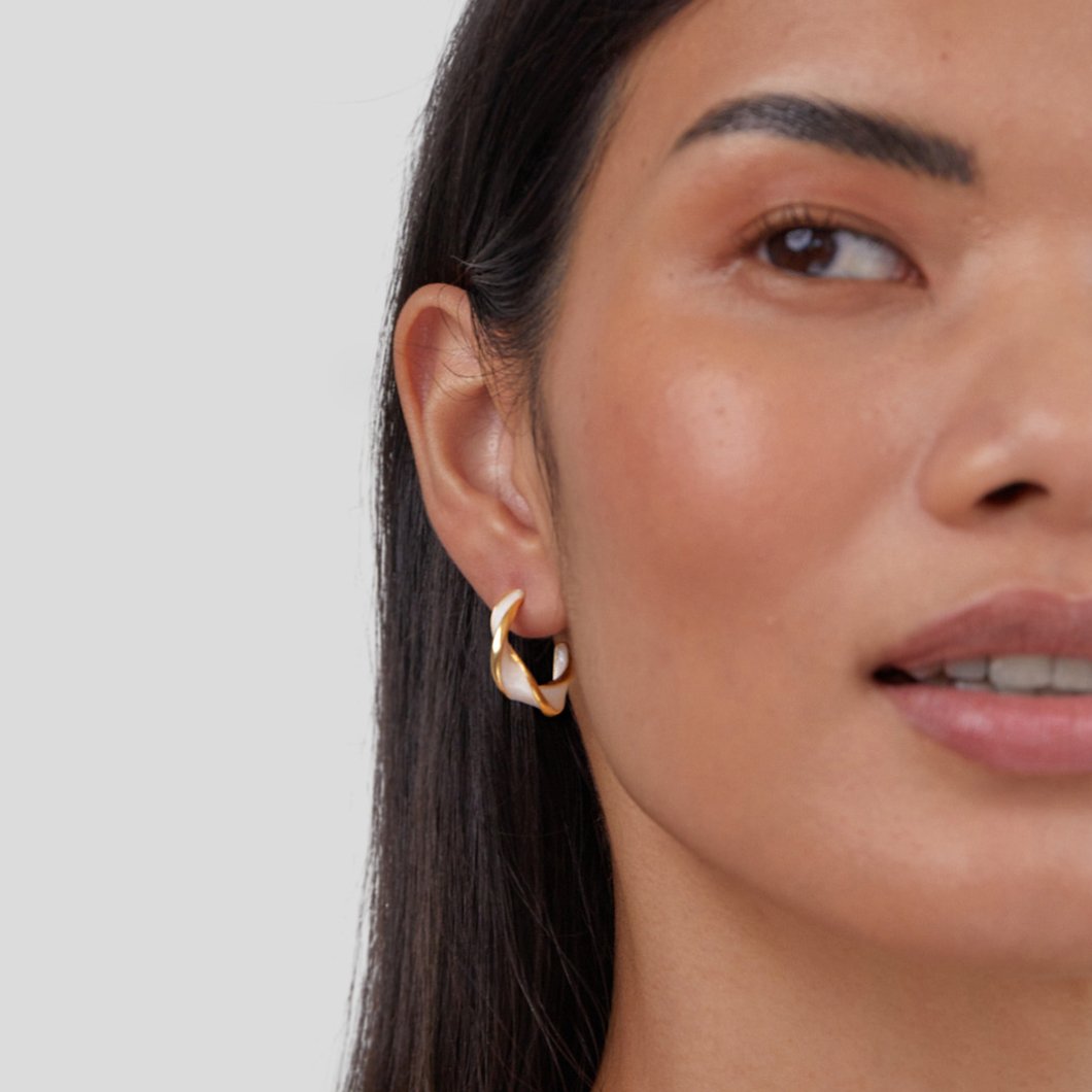 L&A | Maris Mother of Pearl Twist Hoop Earrings